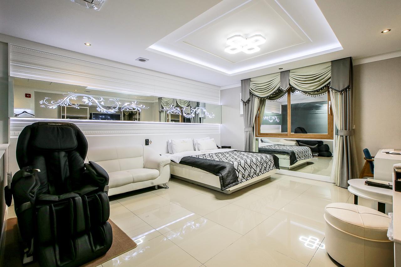 Shell Stone Yeosu Business Hotel Exterior foto