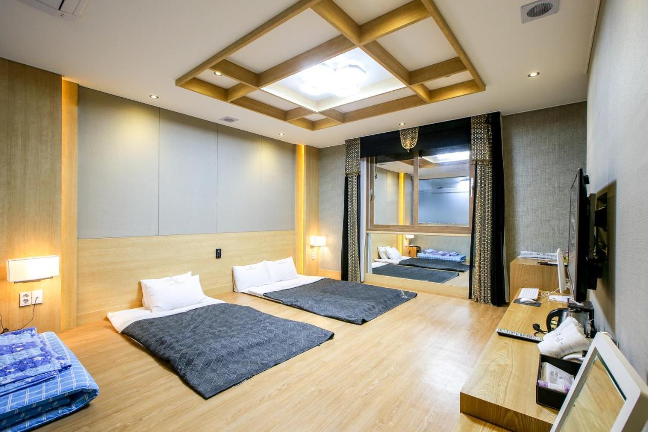Shell Stone Yeosu Business Hotel Exterior foto